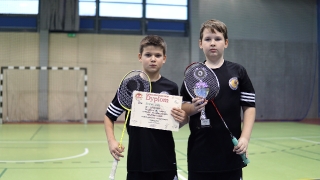 IV i VII m. w Finale Woj. w Badmintonie Drużynowym - Sianów 2017